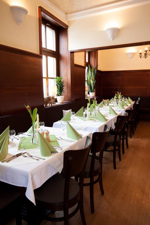 Linde Restaurant & Hotel Nussloch Exterior photo